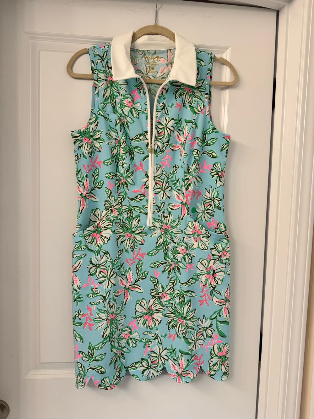 Lilly Pulitzer Sleeveless Floral Scallop Dress in Light Blue